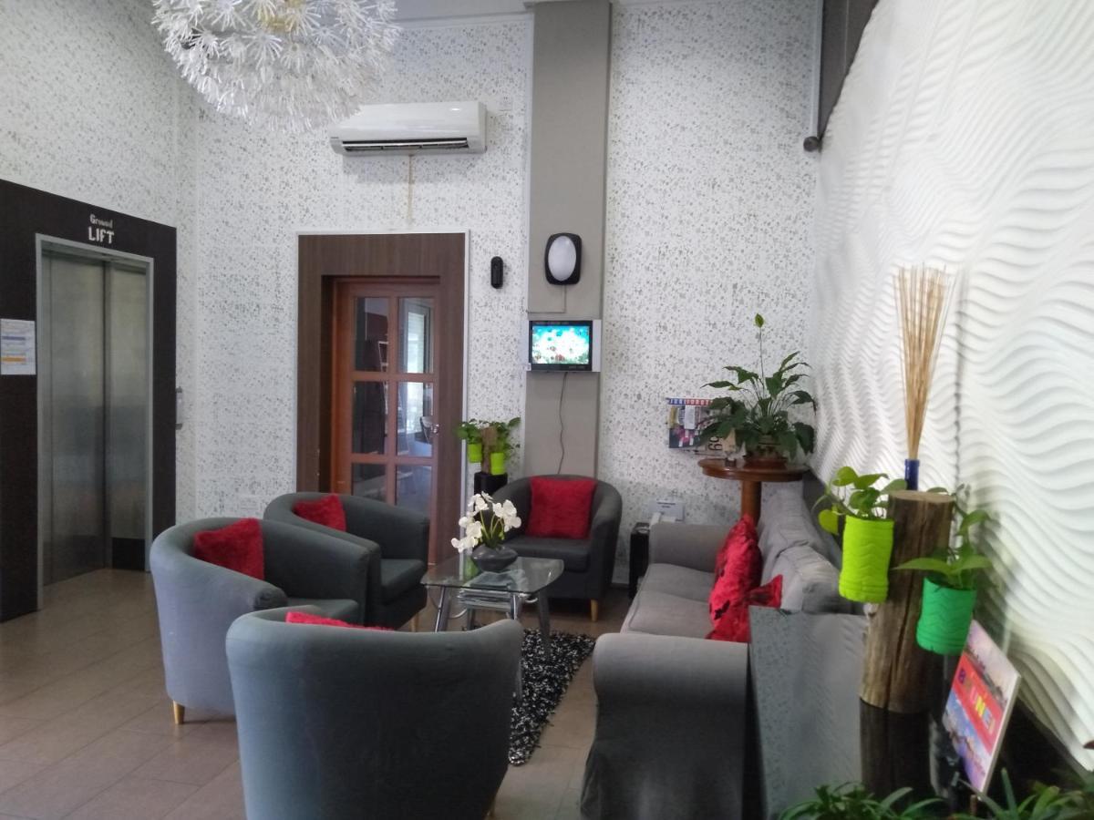 Ginasuite Kompleks27 Hotel Bandar Seri Begawan Exterior foto